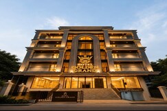 Address of Hotel Golden Grand