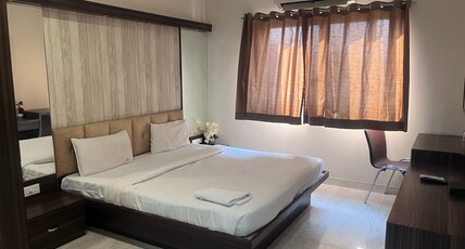 HOTEL SHIVGANGA COMFORT ZONE Room Type - Deluxe King Room