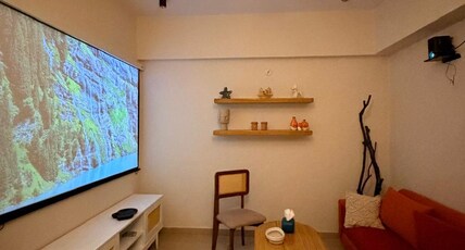 UrbanScape Stays Room Type - Vintage Villa Aesthetic Stay