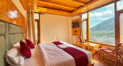 The Pine Apple Inn Room Type - Deluxe Room with Mountain View