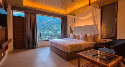 Nazaara - A Luxe Retreat Room Type - Premium (Private Balcony + Amazing View) Nazaara - A Luxe Retreat Room Type - Premium (Private Balcony + Amazing View)