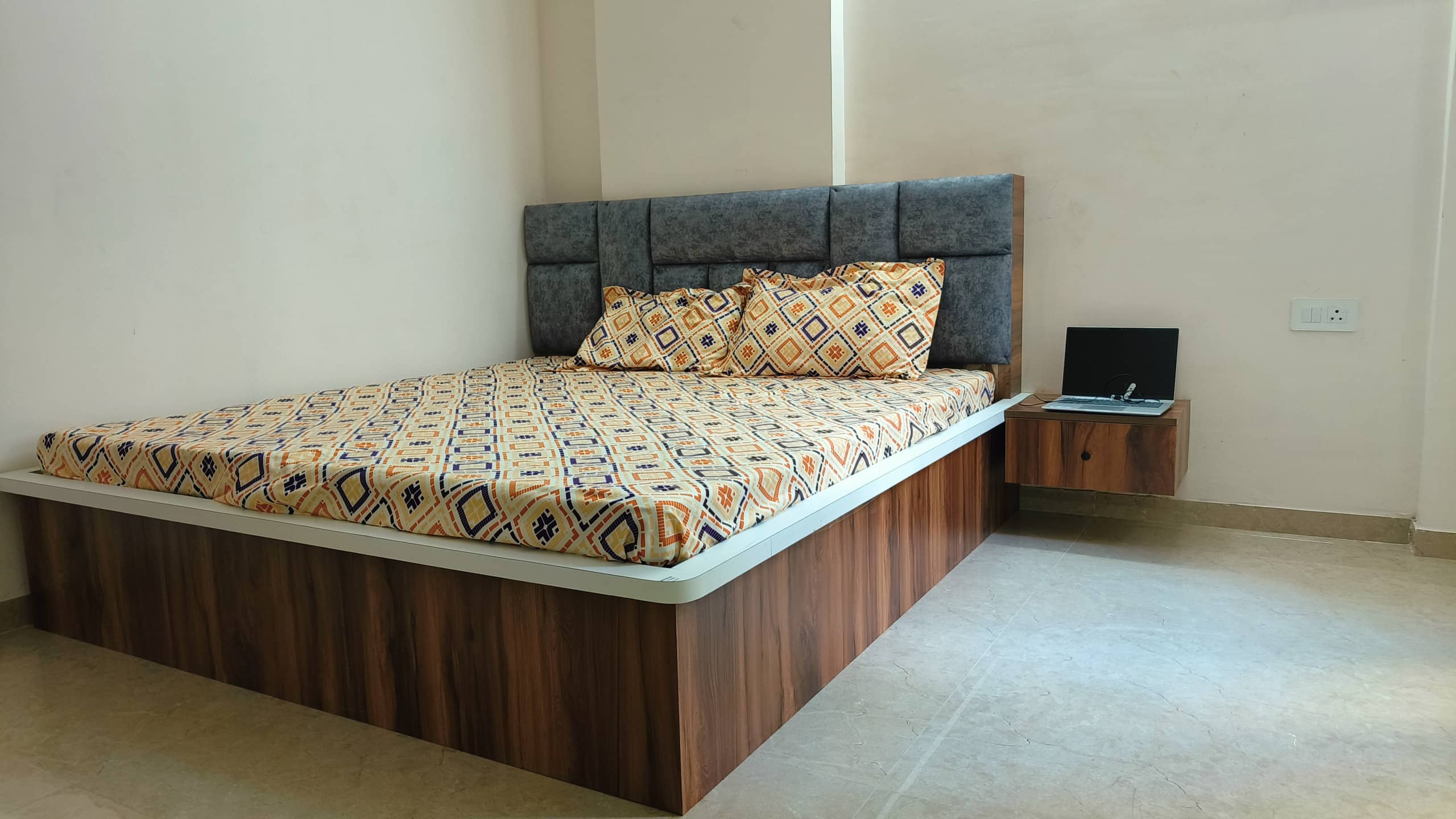 Cozy 1 BHK apartment in Bhakrota, Jaipur - Tap to explore photos