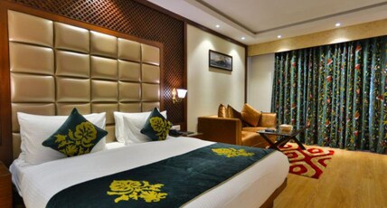 Solomon Heights  Room Type - Super Deluxe Room Free WiFi