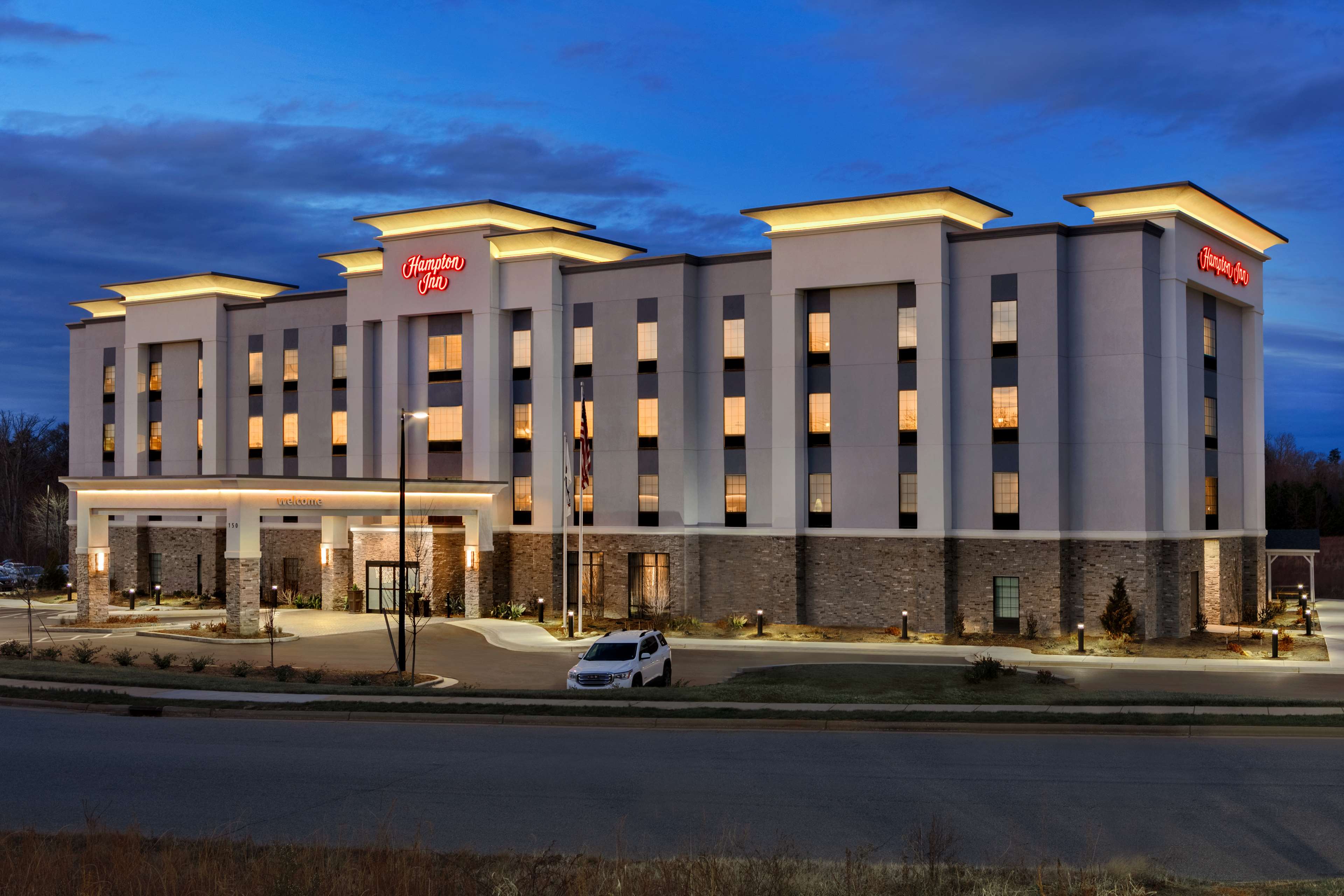 Hampton Inn by Hilton Kernersville - Tap to explore photos