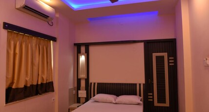 HOTEL SEA CASTLE Room Type - Deluxe Room