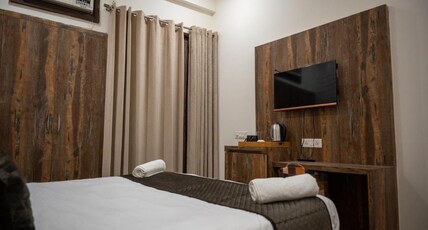 Hotel Imperial Stayz Sector 42 Room Type - Deluxe Room With Private Sit Out Area