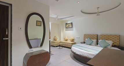 Hotel Venue Inn Room Type - Round Bed Room