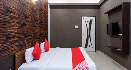 Hotel O Chandra Room Type - Deluxe