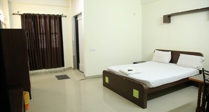 Kalyan Tourist Home Room Type - Family Room