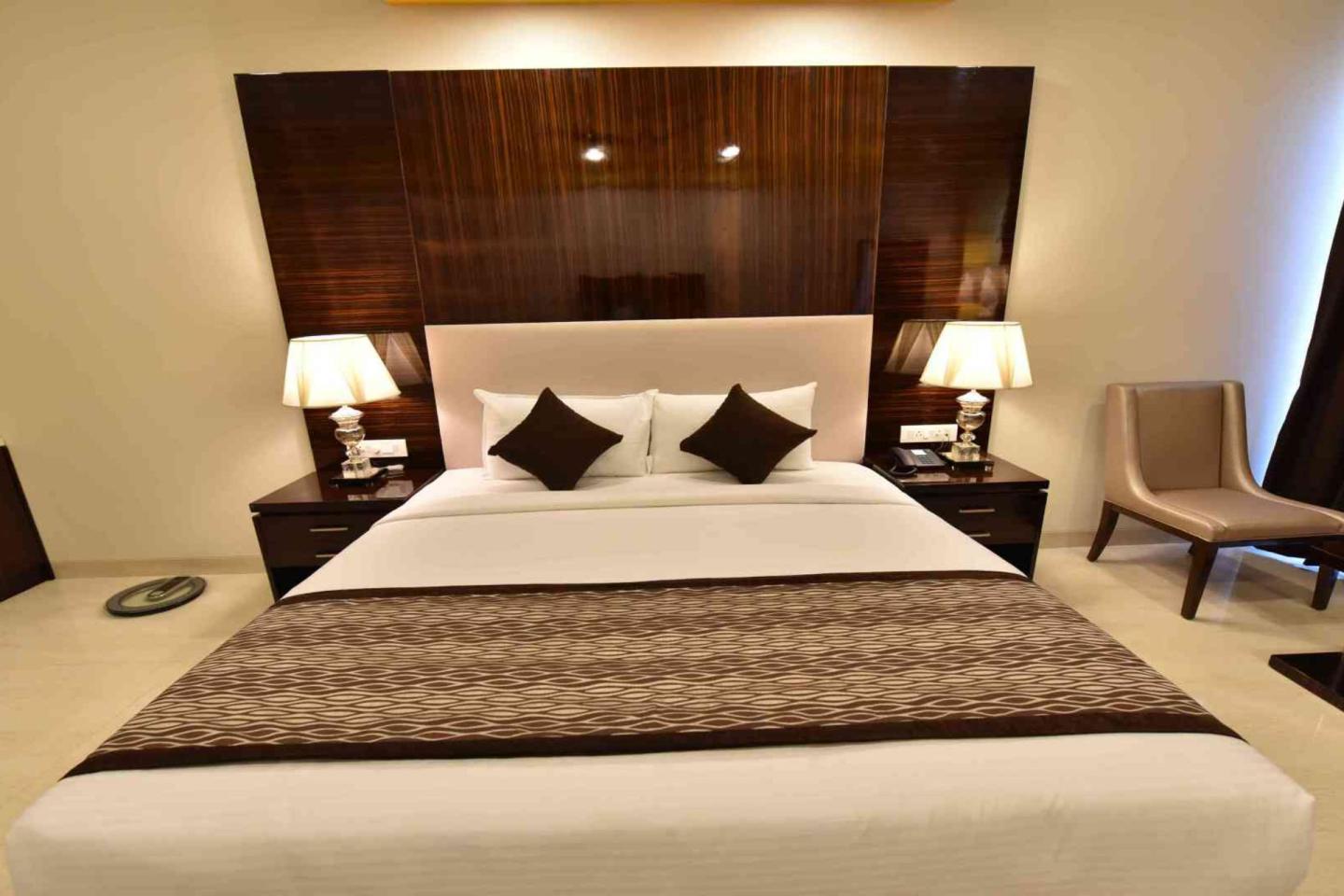 Hotel Calangute Central - Tap to explore photos