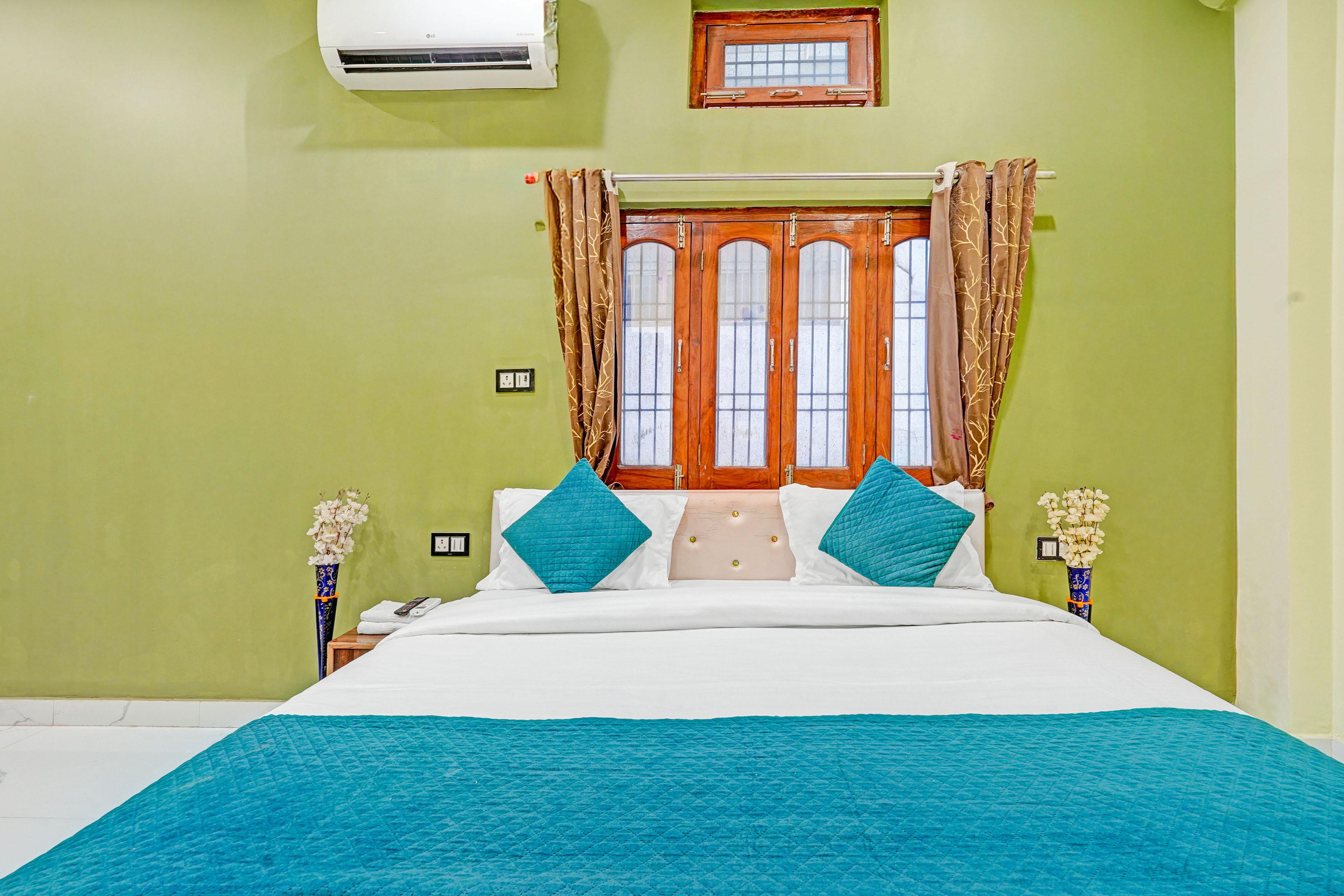 Hotel Pavitram - Tap to explore photos