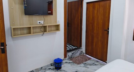 Hotel KR Palace Room Type - Deluxe Room