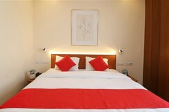 Hotel Meerut International