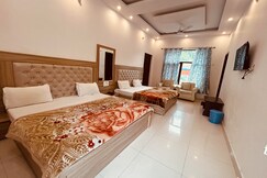 Alaknanda Motel & Restaurant