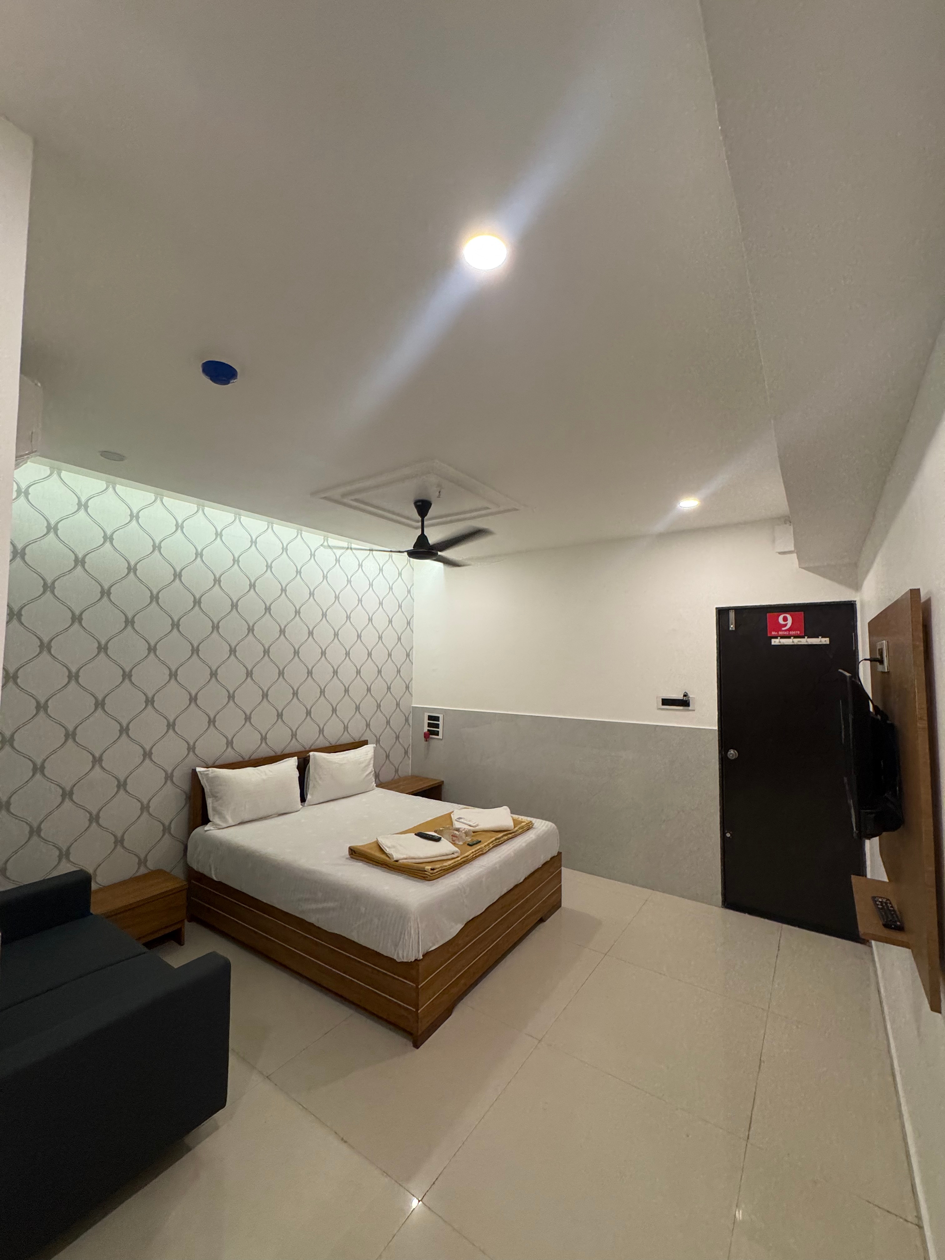 Hotel Kalp Rooms - Tap to explore photos