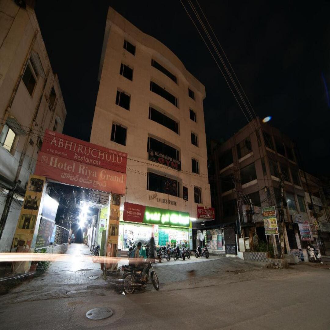 Hotel Sitara Grand - Tap to explore photos