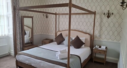 Best Western Moore Place Hotel Room Type - Suite-1 Double Bed, Non-Smoking, Manor Suite