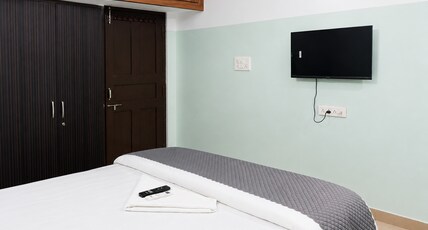 Aarsh Elite Inn Room Type - Deluxe Room
