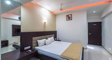 Hotel Darshan Room Type - Deluxe AC Room