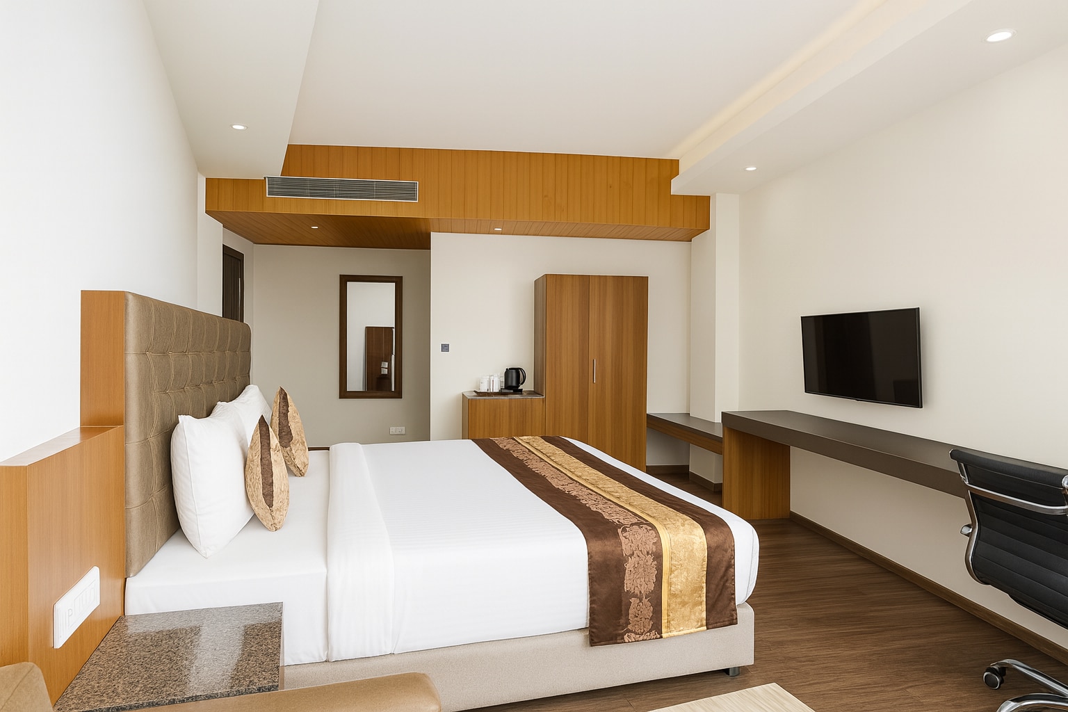 KINGSWAY BOUTIQUE HOTEL - Tap to explore photos