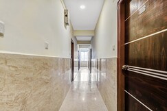 Super Hotel O Royal Suites