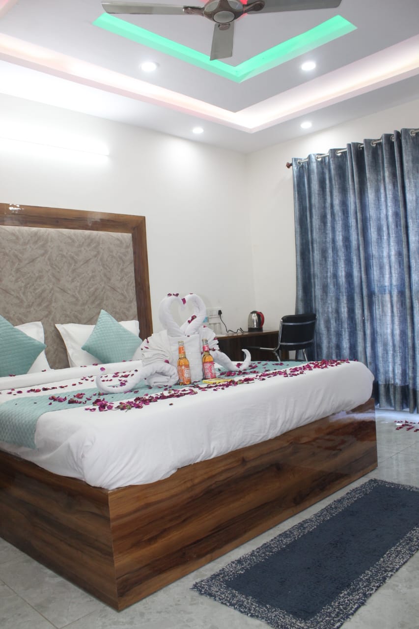 Kasauli Bhoom Heera Lodge - Tap to explore photos