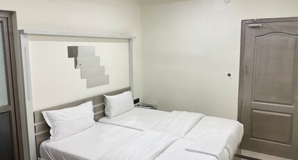 SR Hotel Room Type - Deluxe Room