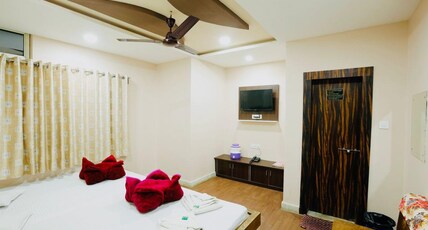 Hotel Kaaynat Mahal Room Type - Non Ac Standard Family Bed Room