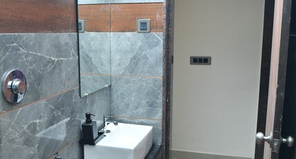 LEO Deluxe and Suite Room Room Type - Grand Room 4 PAX LEO Deluxe and Suite Room Room Type - Grand Room 4 PAX