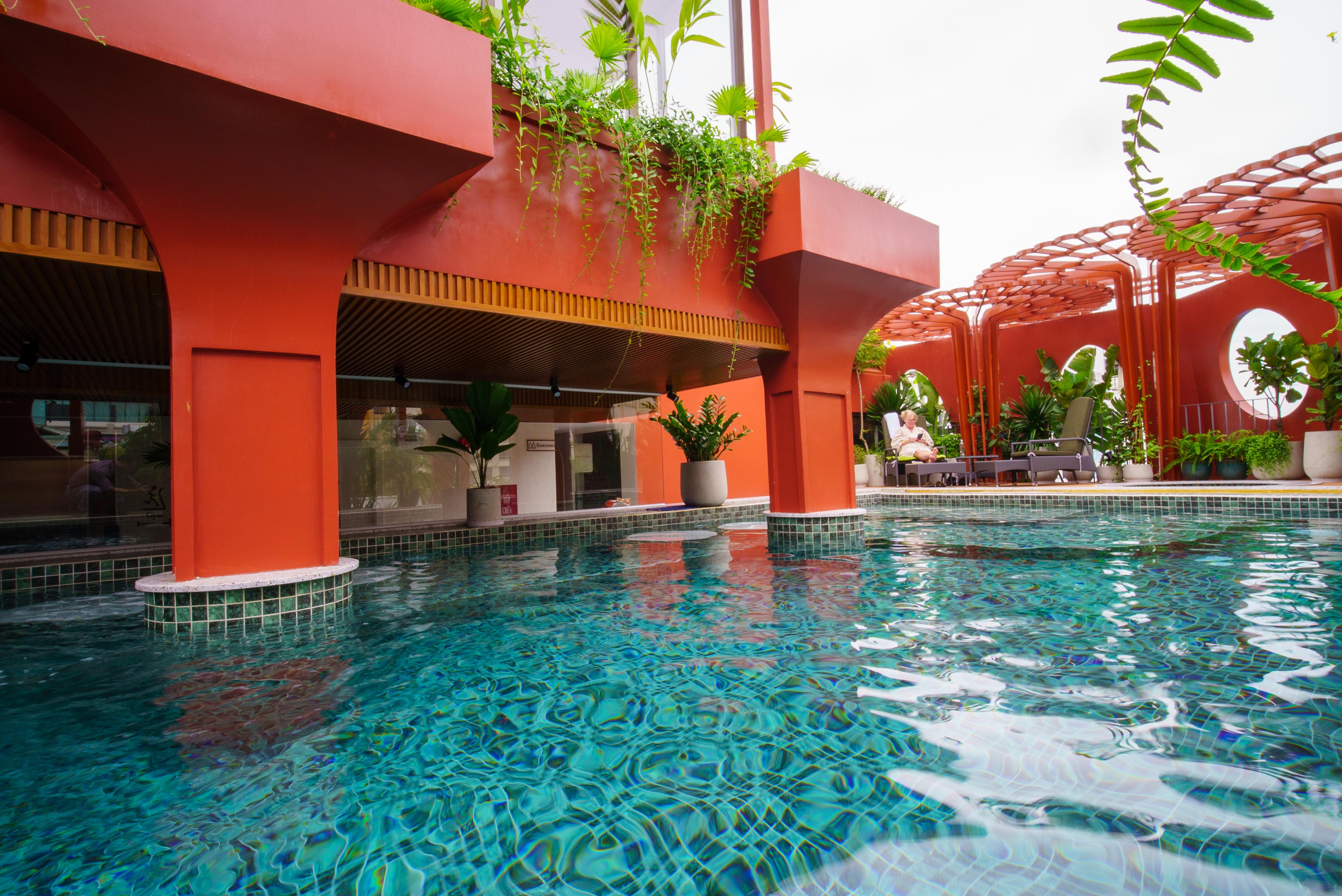 Me Saigon Boutique Hotel - Tap to explore photos