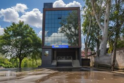 FabHotel Evergreen