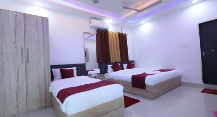 Hotel Aris and Banquet Room Type - Three Bedded Deluxe Room