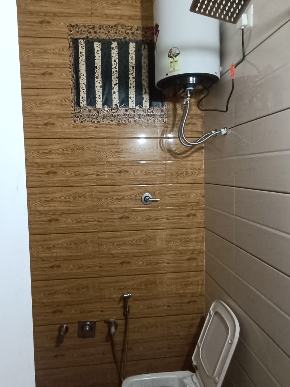 Siddhichakra Apts pts Family Home Stay - Tap to explore photos