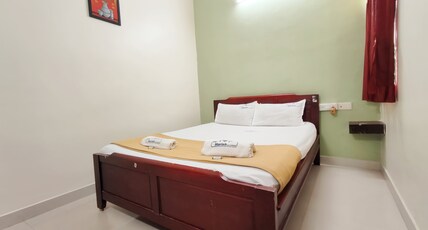 Hotel Harish Room Type - AC Double sharing room