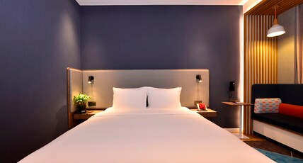 Holiday Inn Express Luanchuan Room Type - 1 King Bed Standard Accessible