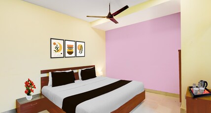 Super Hotel O LB Nagar Metro Station Formerly Virat residency Room Type - Classic with Balcony