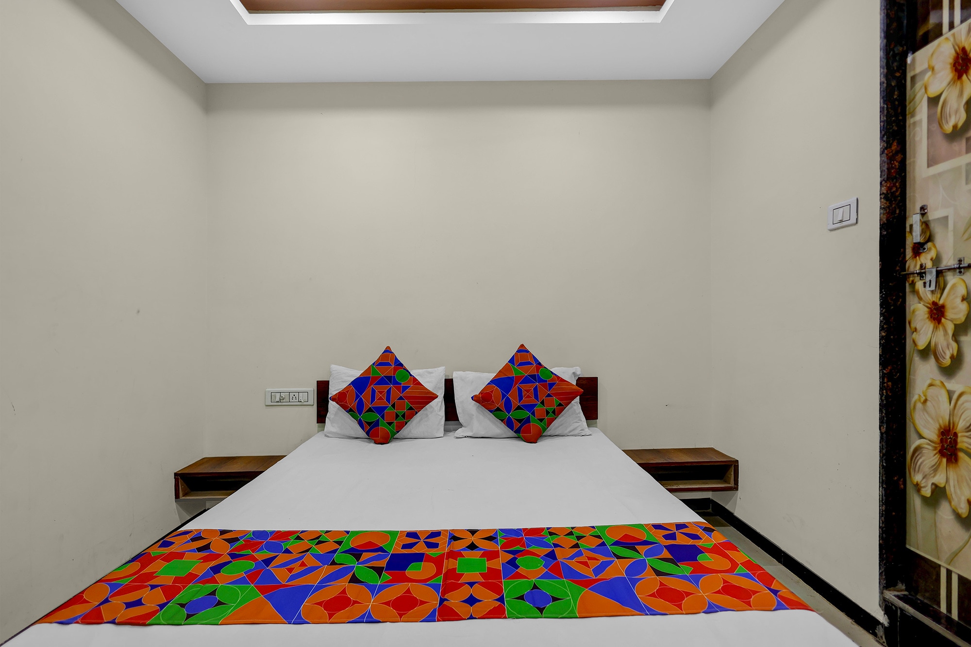 FabHotel Aditya Lodging - Tap to explore photos