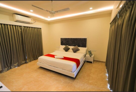 Three P's Lakehouse 5BHK - Tap to explore photos