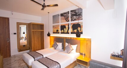 Monarch Montvert Rabale Room Type - Executive Twin Room
