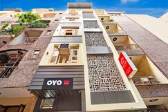 Address of HOTEL O THE ROYALL RESIDENCY