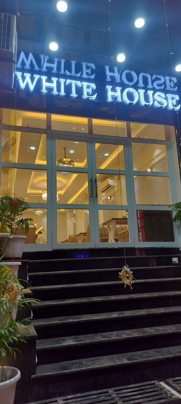 HOTEL CHANDRAVANSHI - Tap to explore photos