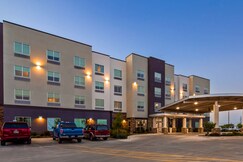Best Western Plus Roland Inn & Suites