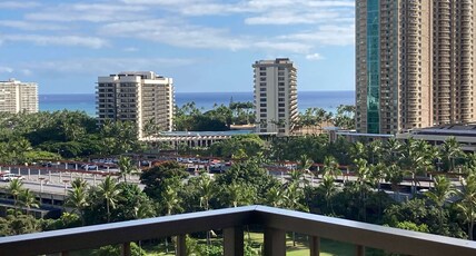 DoubleTree by Hilton Hotel Alana - Waikiki Beach Room Type - WAIKIKI STE POV 1 KING
