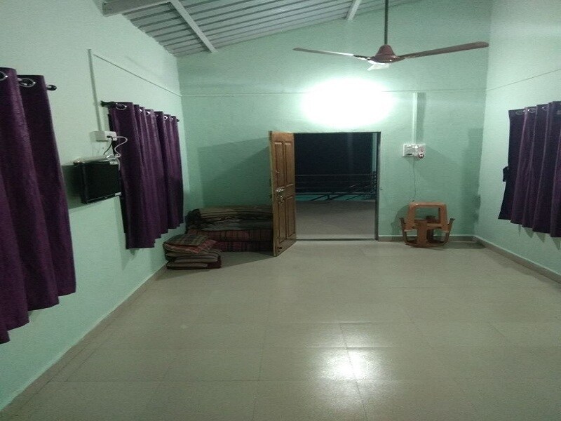 Saees Badami Cottage - Tap to explore photos