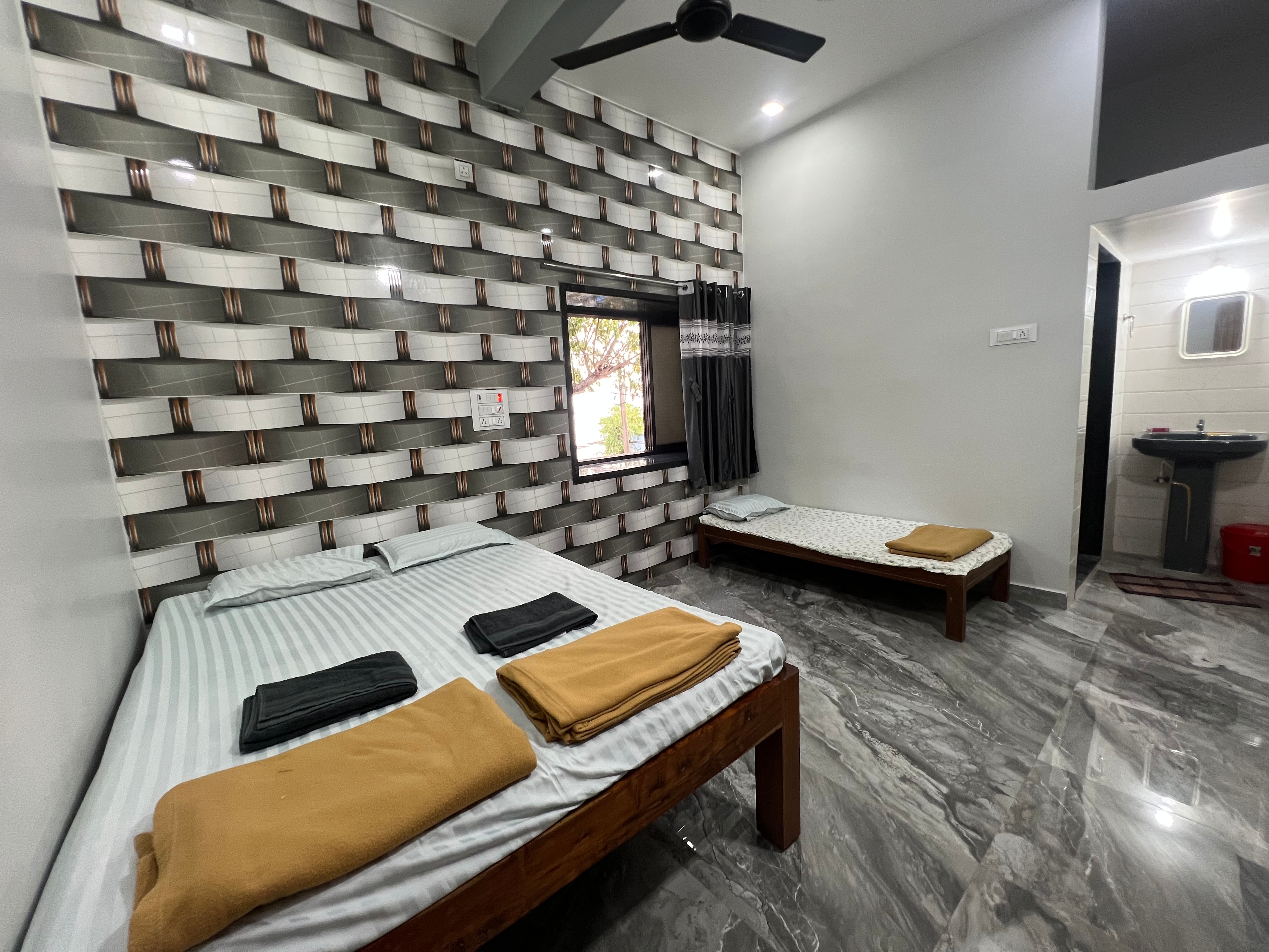 Sumi s Homestay Fort view and on the beach - Tap to explore photos