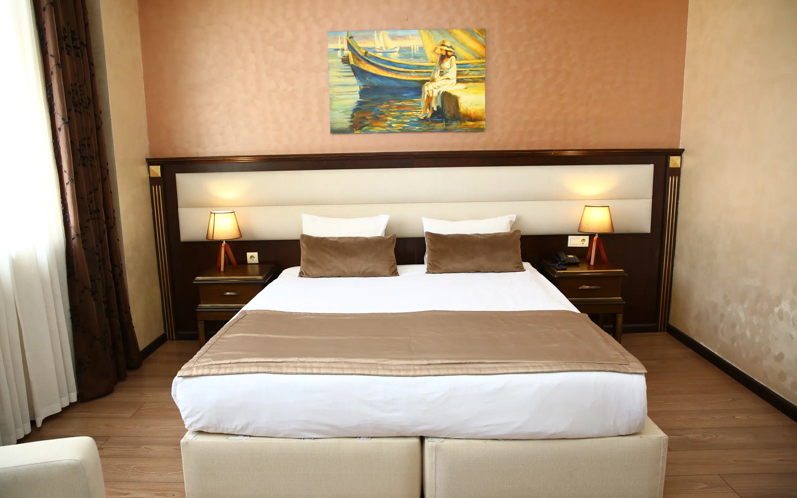 Smith Hotel Room Type - Standard Double Room