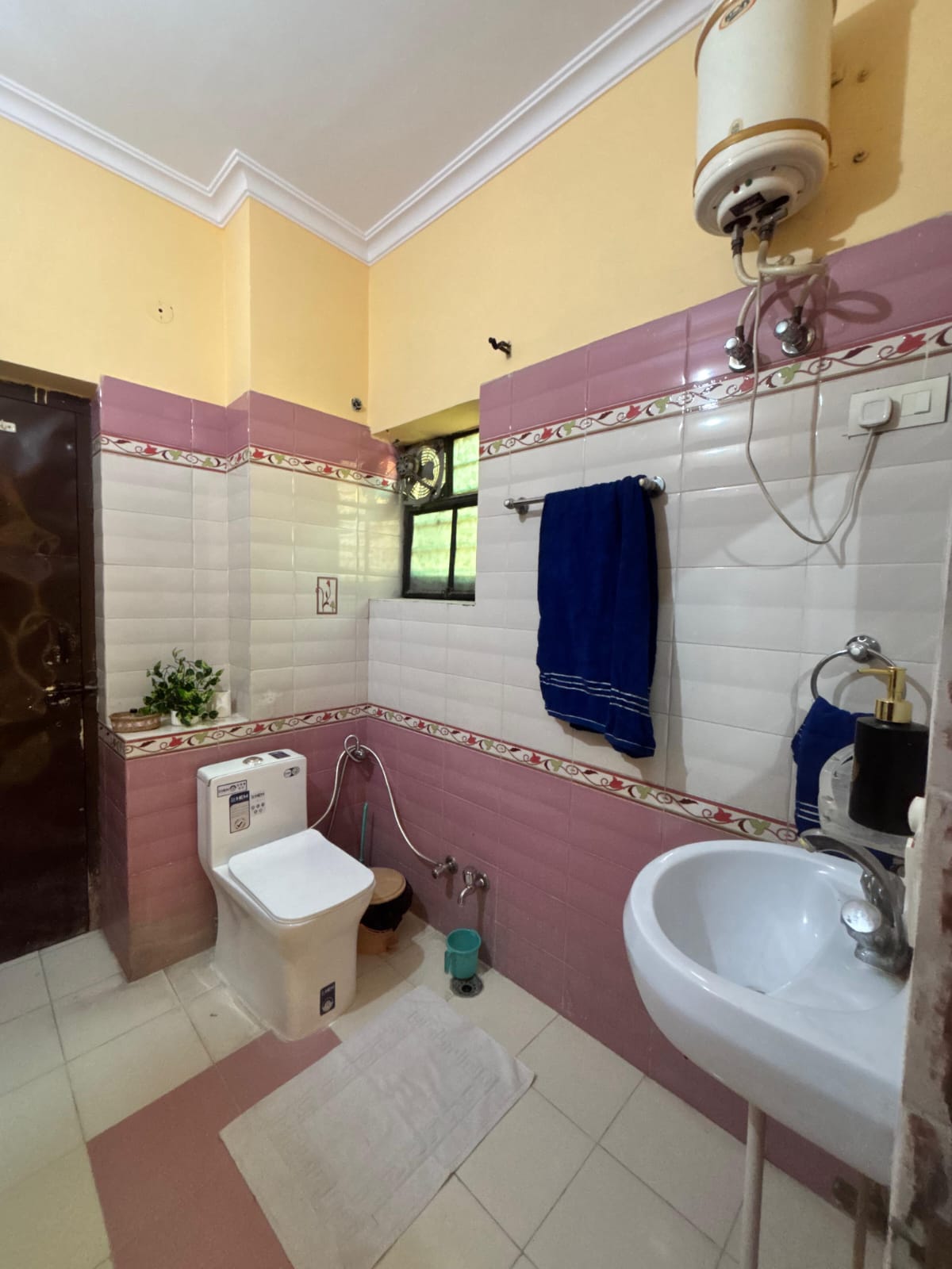 TORDI KOTHI A HOME STAY - Tap to explore photos