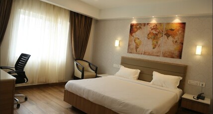 Hotel V Park Room Type - DELUXE Double Room AC