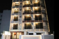 Ratna Residency