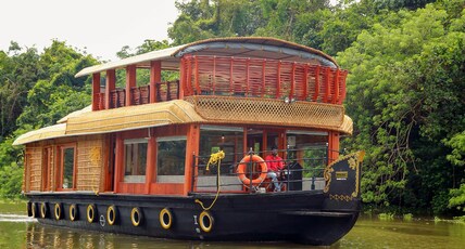River view house boat Room Type - River view house boat